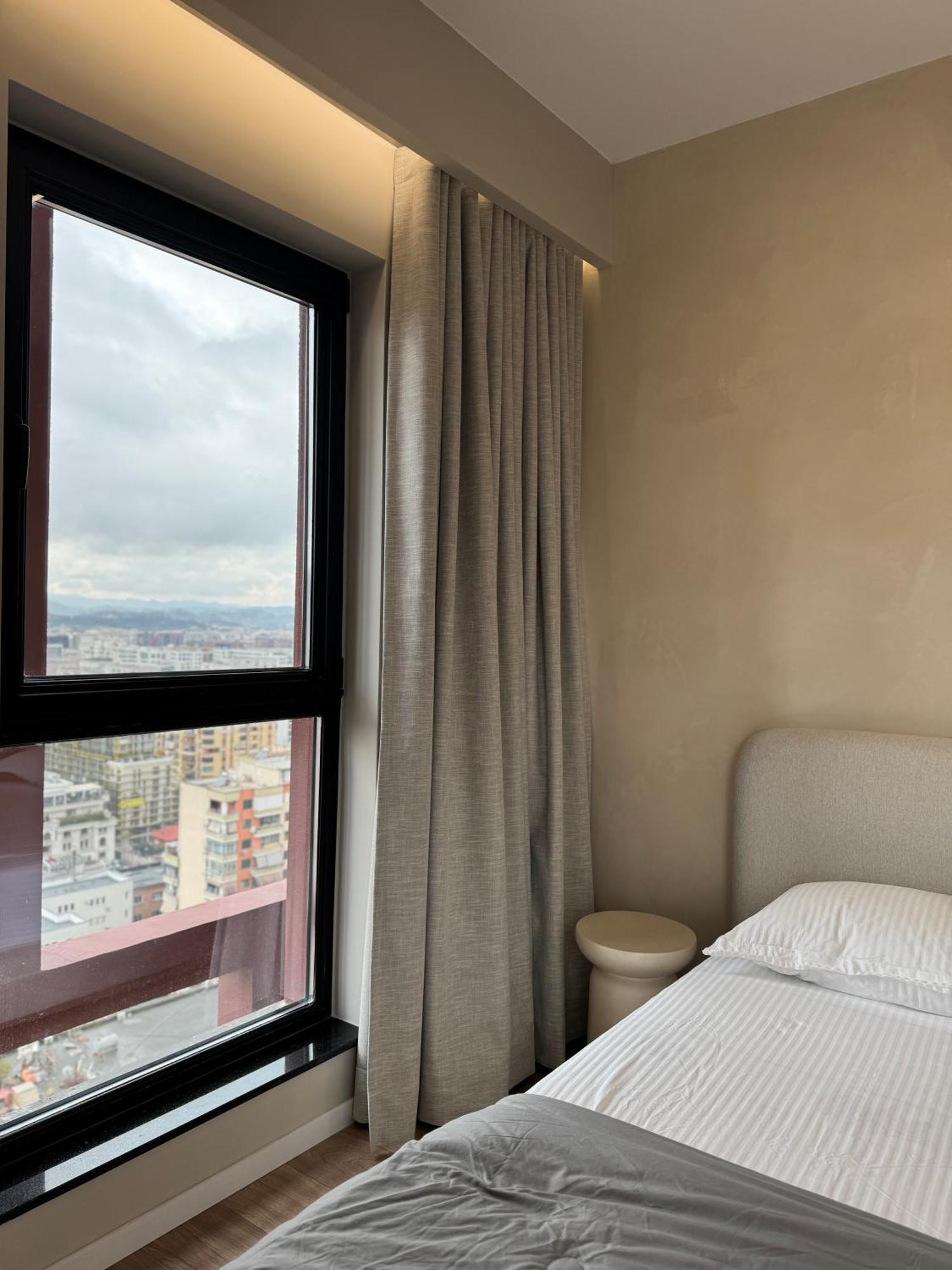 Square Inn Garden Aparthotel Tirana Exterior photo
